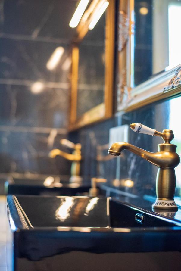 Chambre Merlot avec salle de bain privée Lugon et l’Ile du Carney Extérieur photo